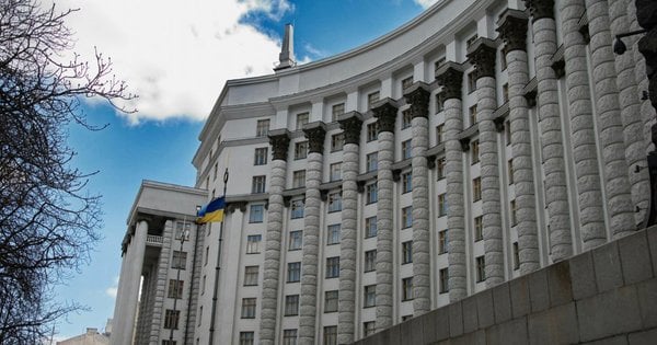 Україна націоналізувала п’ять стратегічних підприємств, що належали олігархам