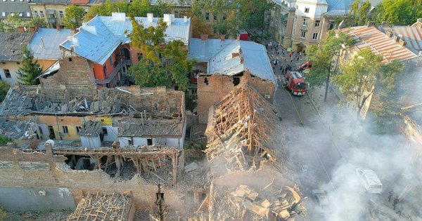 Які компанії долучились до відбудови зруйнованих будинків у Львові. Перелік компаній