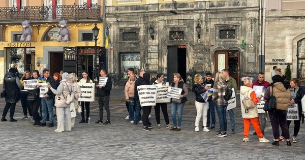 У Львівській мерії провели перемовини із підприємцями, чиї МАФи вирішили знести на Чорновола