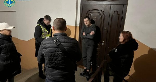 Поліція Хмельниччини викрила нарколабораторію з місячним прибутком у 5 млн грн