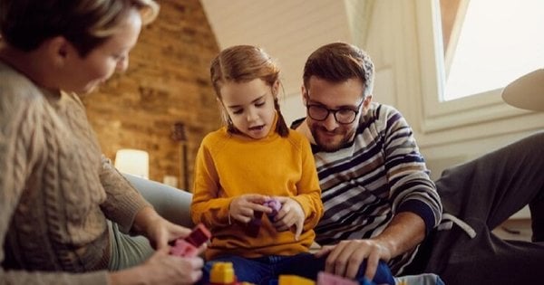 Чим зайняти дітей під час вимкнень світла: корисні поради