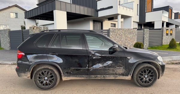 У Сокільниках діти на мотоциклі зіткнулись з BMW X5 та потрапили у лікарню