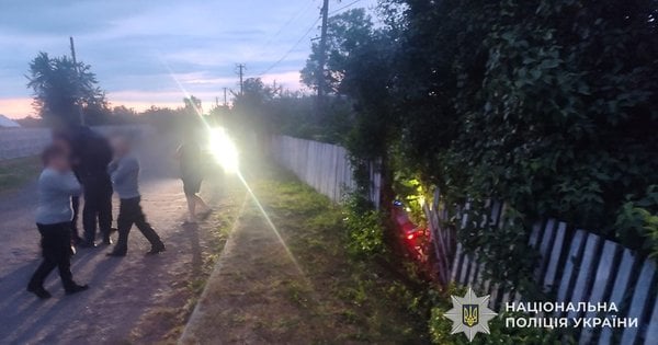 У селі неподалік Буська підліток на мотоциклі в’їхав у огорожу та загинув