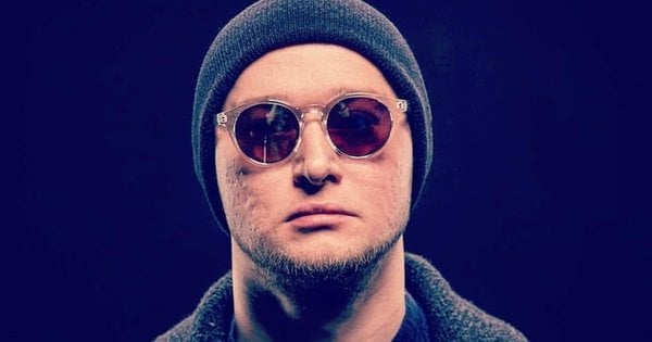 Андрій Хливнюк відмовляється від звання заслуженого артиста України