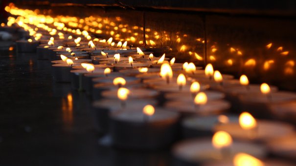У Львові відбулося мовчазне жалобне віче за загиблими солдатами під Зеленопіллям