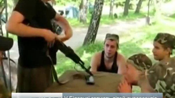 У колишніх країнах СНД вербують дітей та готують їх до війни на сході України