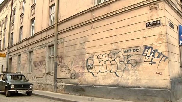 Мешканці будинку в історичному центрі Львова хочуть його знести