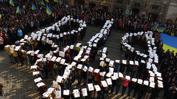 «Ще не вмерла...»: понад тисяча львів'ян одночасно виконали державний гімн