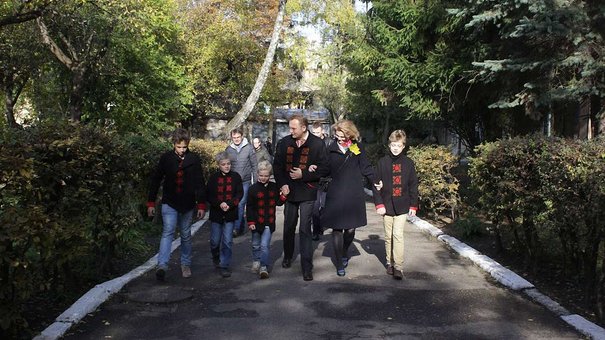 Мер Львова разом із сім’єю проголосував на місцевих виборах