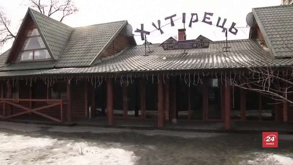 У Львові з другої спроби не змогли демонтувати ресторан «Хутірець»