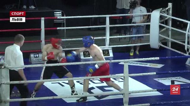 Уперше у Львові провели масштабний турнір «Білі комірці» серед боксерів-аматорів