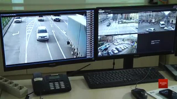 Муніципали показали, як працюють камери зчитування автономерів у Львові