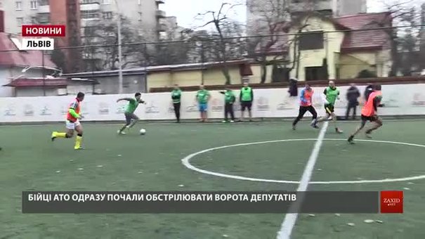Депутати ЛМР зіграли в футбол із учасниками бойових дій