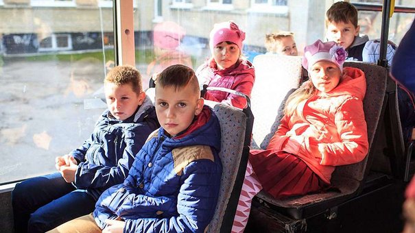 Безкоштовний проїзд школярів у громадському транспорті Львова розширили і на вихідні дні