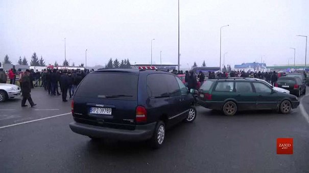 Євробляхарі продовжують блокувати на Львівщині найбільші пункти перетину кордону  