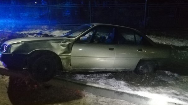 На Львівщині 25-річний водій збив сім’ю на узбіччі, одна жінка загинула
