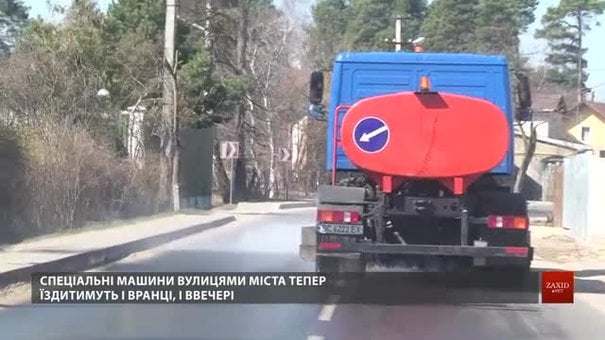 У Львові збільшили вдвічі частоту поливання вулиць