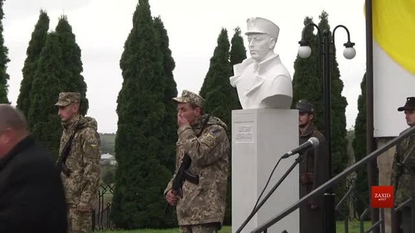 Перший в Україні пам'ятник Петрові Франку відкрили у Нагуєвичах