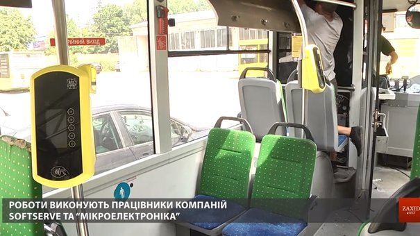 Валідатори для е-квитка встановили вже у 185 автобусах, тролейбусах і трамваях Львова