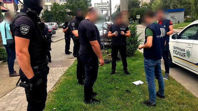 У Львові на хабарі у 700 доларів затримали посадовця ДСНС - ZAXID.NET