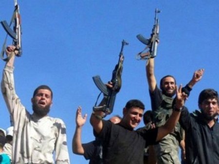 Росія за прикладом Заходу стягує бойові кораблі до берегів Сирії