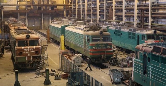 Екс-керівництво львівського заводу з ремонту поїздів підозрюють у ...