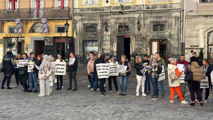 У Львівській мерії  провели перемовини із підприємцями, чиї МАФи вирішили знести на Чорновола